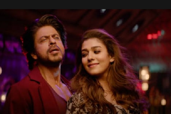 SRK rocks out dance floor with Nayanthara in 'Not Ramaiya Vastavaiya'