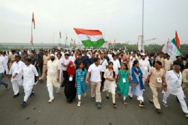 Congress' Telangana unit upbeat over CWC meeting, rally in Hyderabad