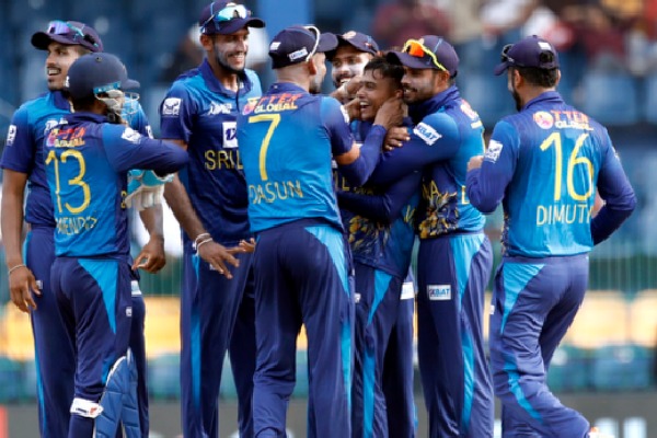 Asia Cup: Spin-web woven by Wellalage, Asalanka, Theekshana restricts India to 213 against Sri Lanka