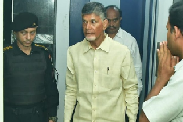 Andhra Pradesh HC reserves order on Naidu’s petition to quash case