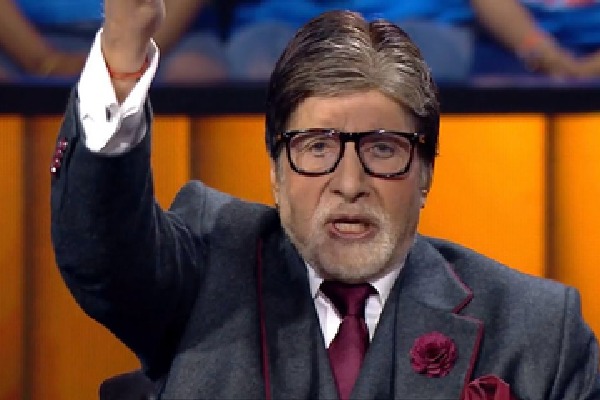 Amitabh boosts spirit of Indian Cricket team; says ‘World Cup hamara hai’