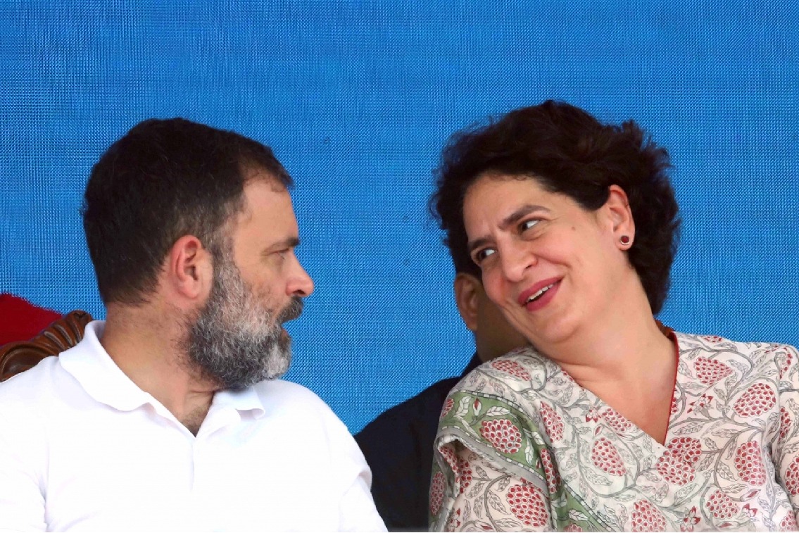 Rahul, Priyanka to kick off 'Bus Vijaybheri yatra' in Telanagana today