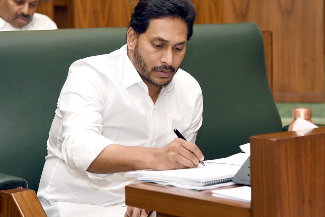 Chandrababu Naidu ran a regime of scams, says Jagan