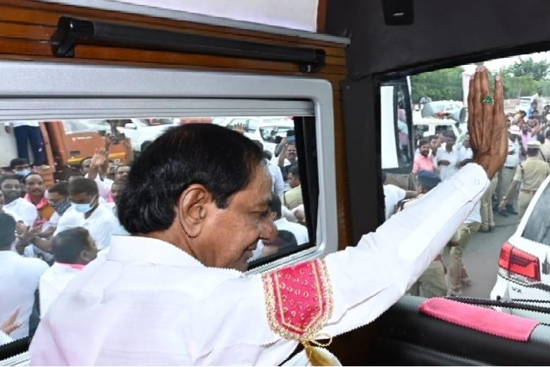 KCR to resume whirlwind election campaign from Thursday