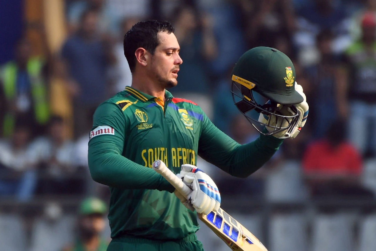 Men's ODI WC: De Kock's blistering 174, Klaasen's blazing 90 help South Africa post 382/5 against Bangladesh