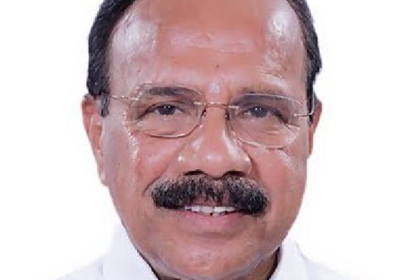 Disgruntled senior K'taka BJP leader Sadananda Gowda to meet party leadership in Delhi today