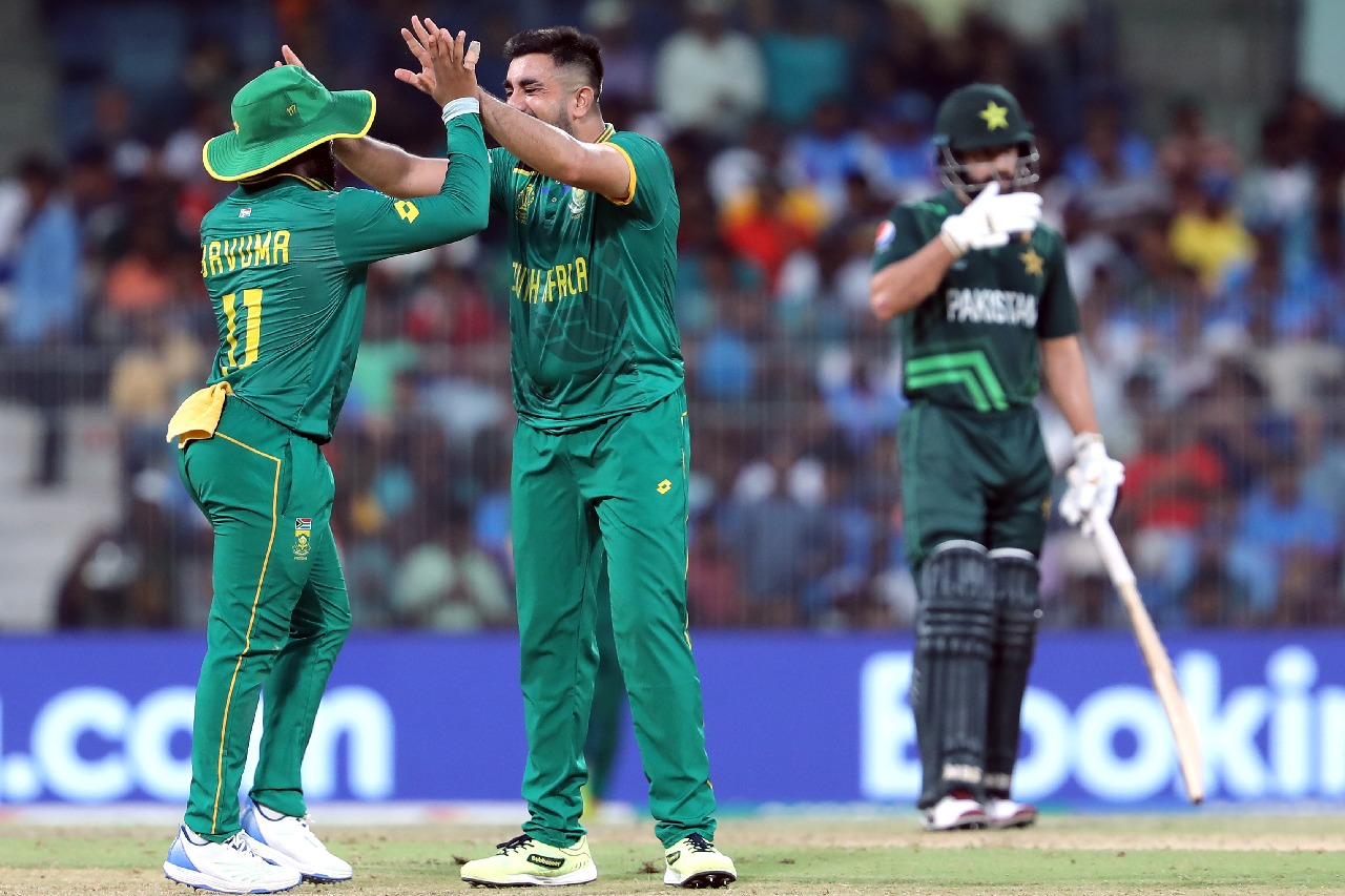 Men's ODI WC: Shamsi, Jansen restrict Pakistan to 270 after Babar, Saud Shakeel hit fifties