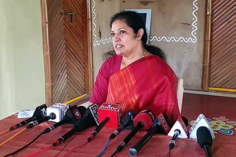 Purandeswari hails interim bail for Chandrababu Naidu