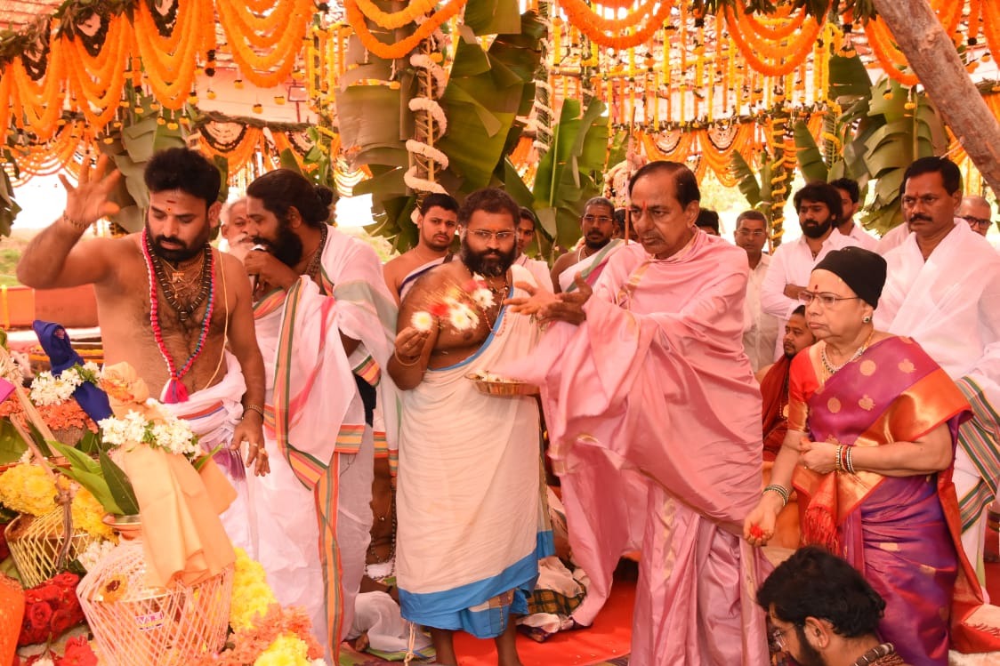 Ahead of elections, KCR begins three-day Rajasyamala Yagam