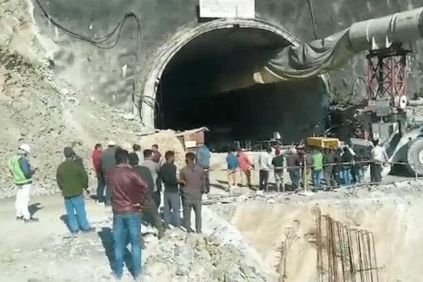 Uttarkashi tunnel collapse: Heavy auger machine airlifted from Delhi to speed up rescue efforts