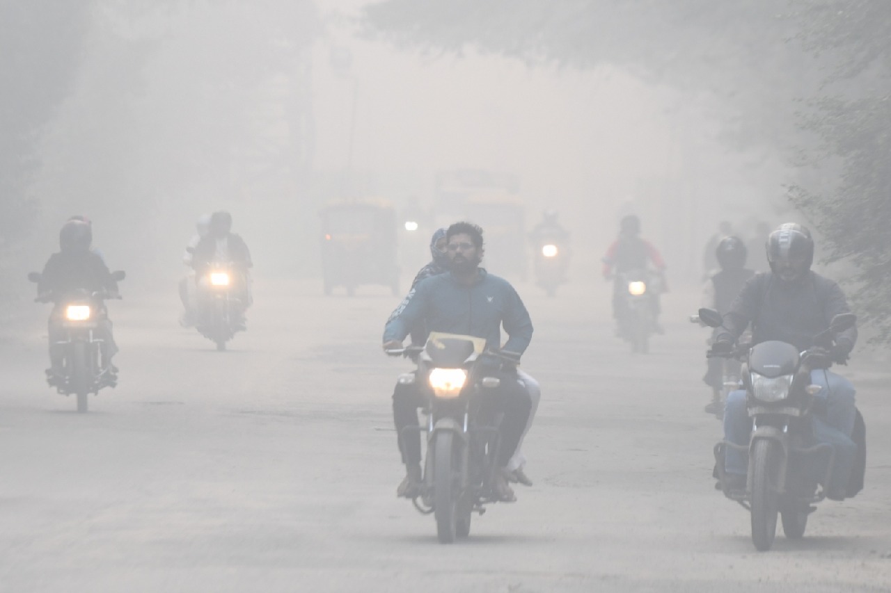 No respite, Delhi's AQI continues in 'severe' category