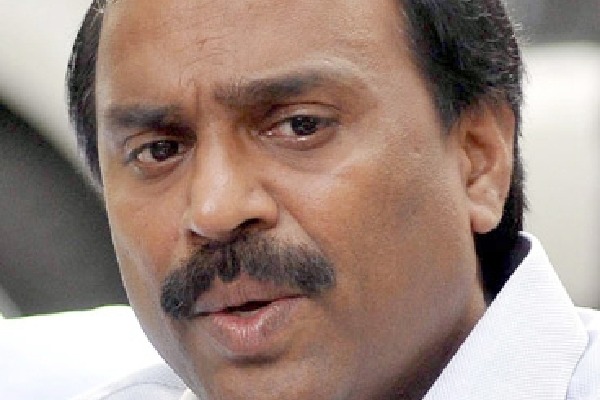 Mining baron Janardhana Reddy mulling to re-join BJP