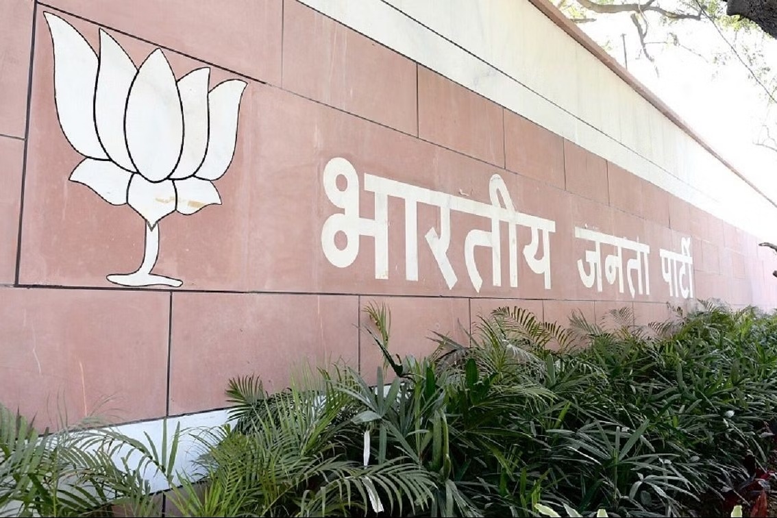 BJP to appoint party observers today, oath ceremony likely on Dec 12