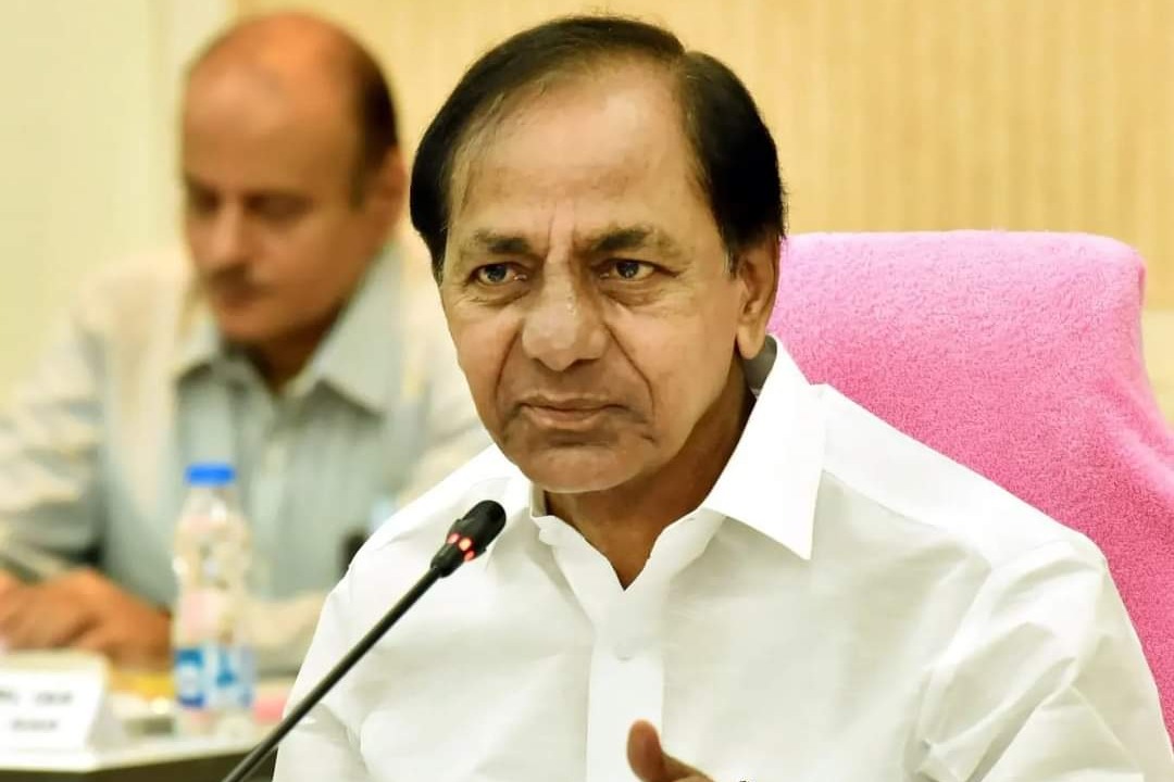 KCR needs hip replacement, say doctors