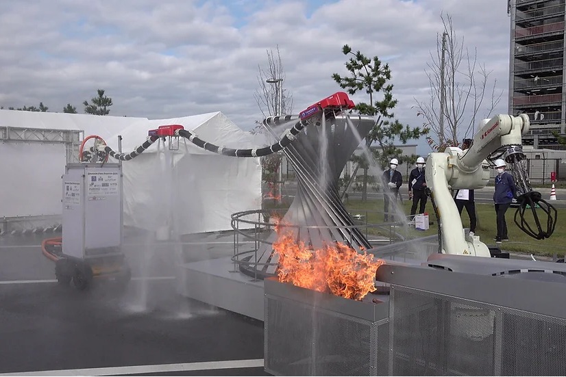 This ‘flying dragon’ robot can extinguish fires from a distance