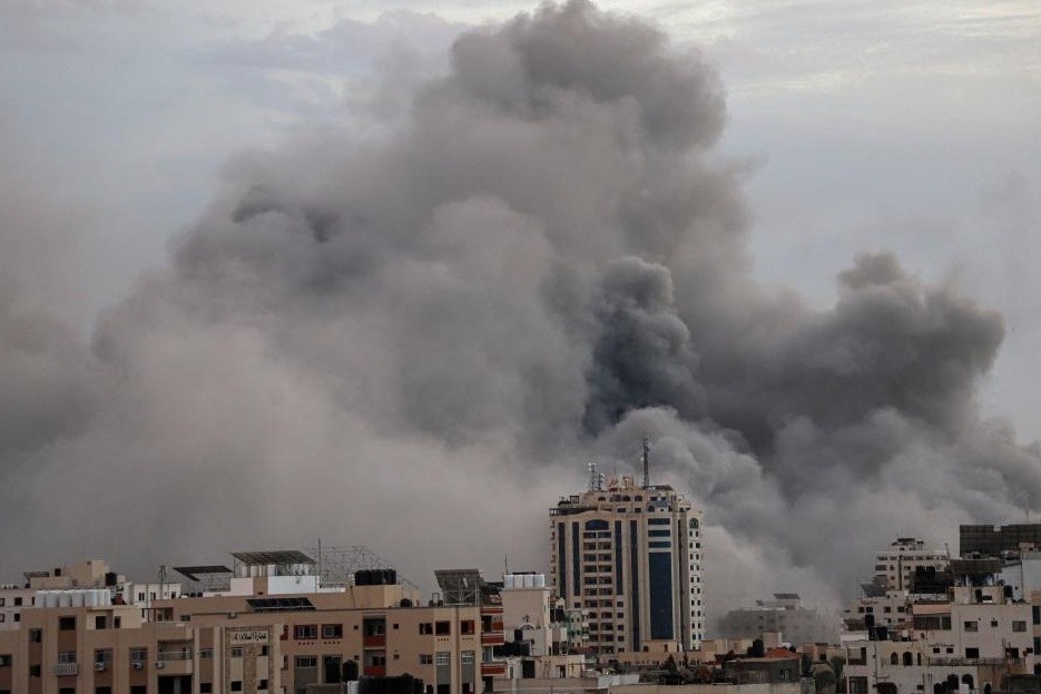 20 killed in Israeli strike on building in southern Gaza: Ministry