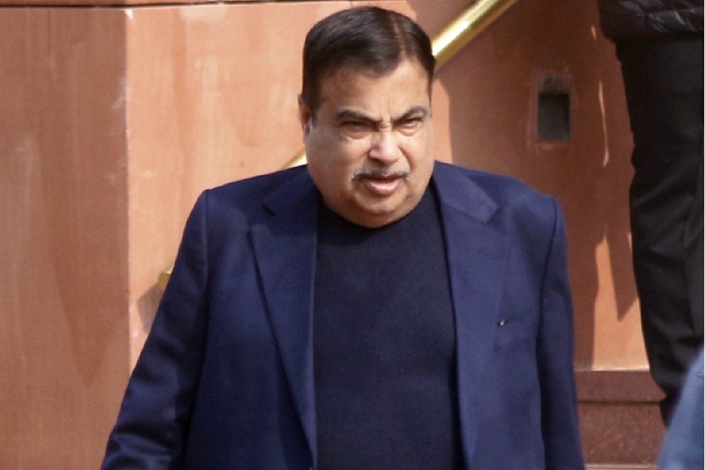 Gadkari approves Rs 1170 crore outlay for roads in Ladakh