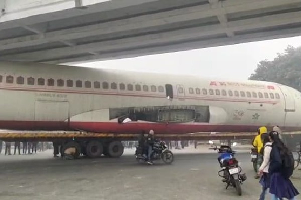 Aircraft gets stuck under flyover in Bihar's East Champaran, causes traffic jams