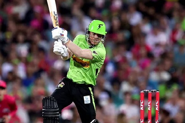 Warner's dramatic arrival: Helicopter to land on SCG for BBL showdown