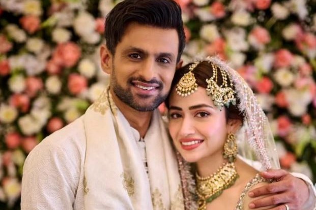 Who is Sana Javed, with whom Pakistani cricketer Shoaib Malik tied
 the knot