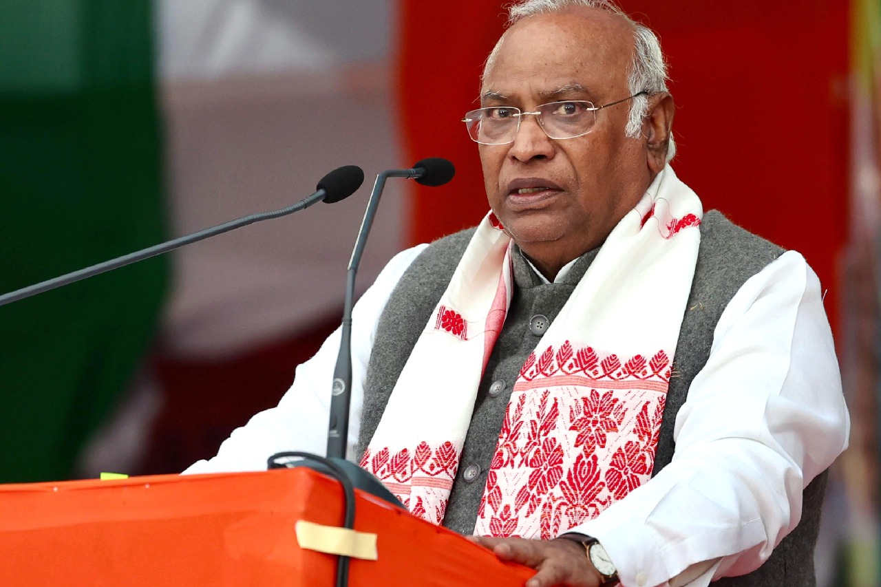 BJP 'scared' by success of Rahul's Bharat Jodo Nyay Yatra: Kharge