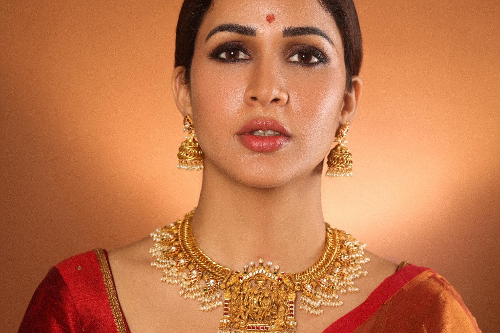 Ayodhya born Lavanya Tripathi dons Ram Parivar Jewellery On Ram Mandir Pran Pratishta