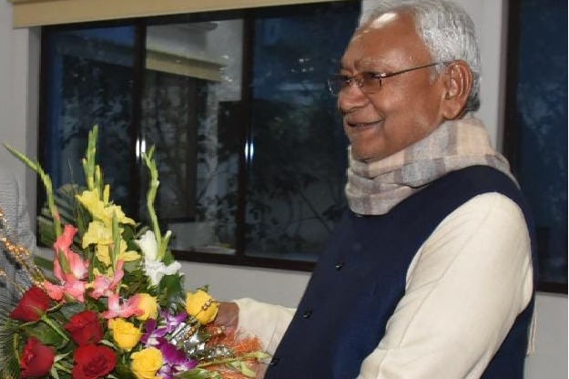 Nitish Kumar likely to form new govt with BJP's support next week