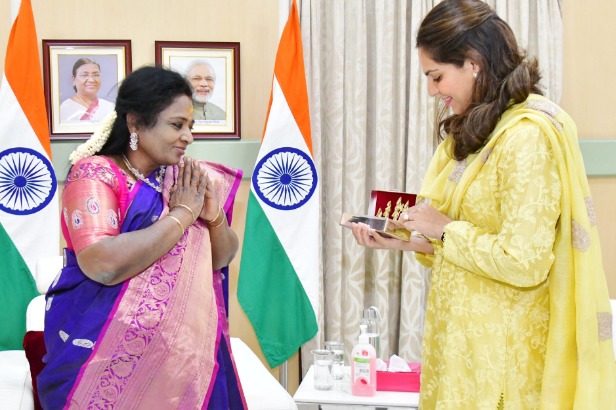 Upasana Konidela Meets Governor Tamilisai 