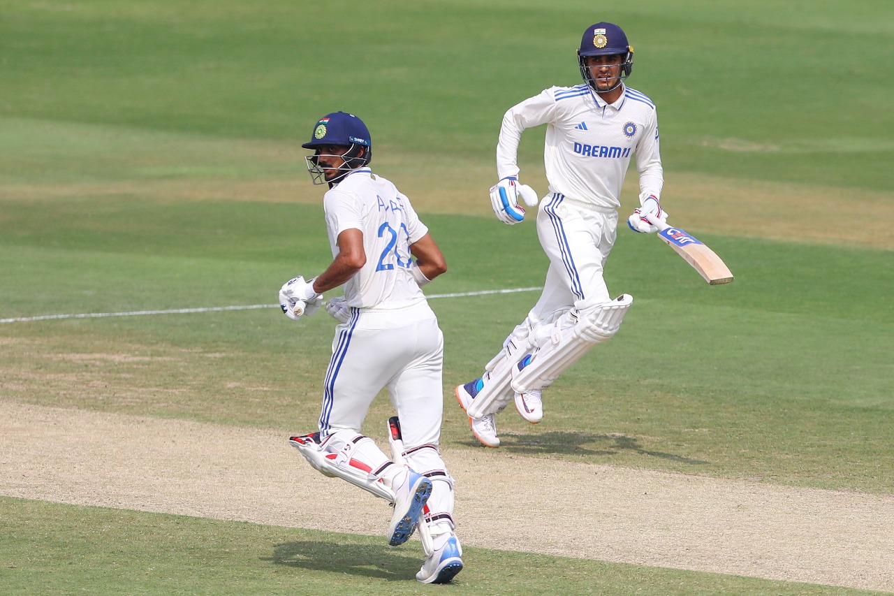 2nd Test: India all out for 255; England need 399 to win