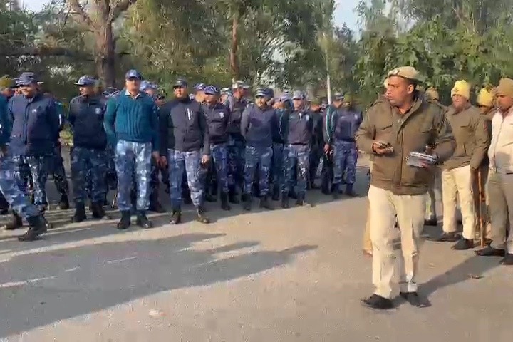 Farmers protest: Security beefed up at Delhi borders