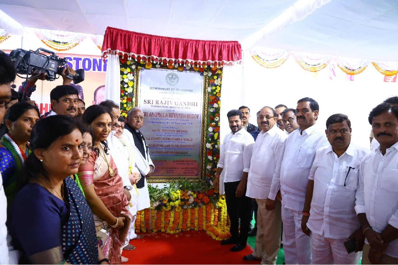 Rajiv Gandhi or Telangana Talli: Row over statue at Secretariat