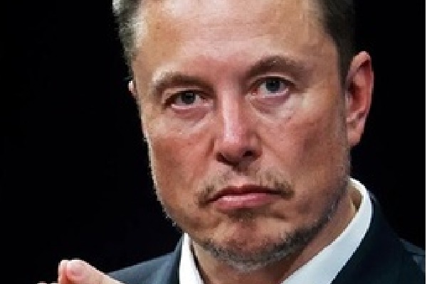 Elon Musk makes more than $400K an hour: Report