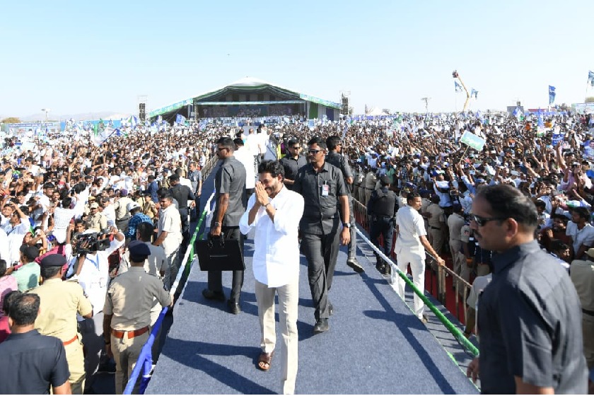 Jagan asks YSRCP cadres to go for clean sweep