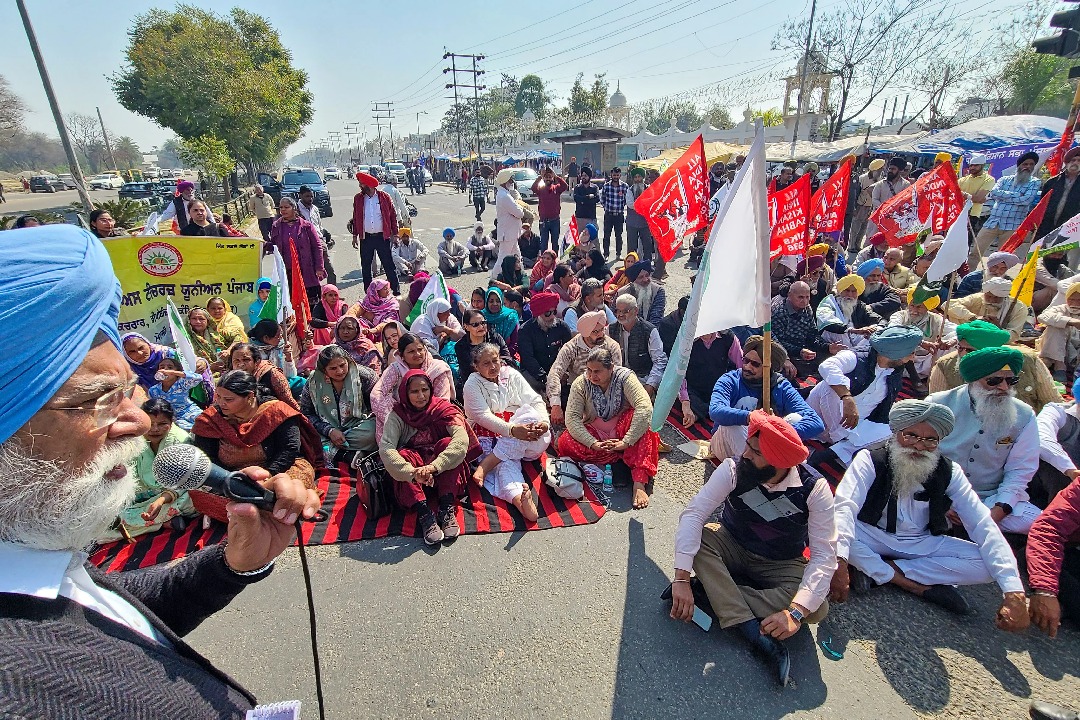 Union ministers in Chandigarh for 4th round of talks with farmers