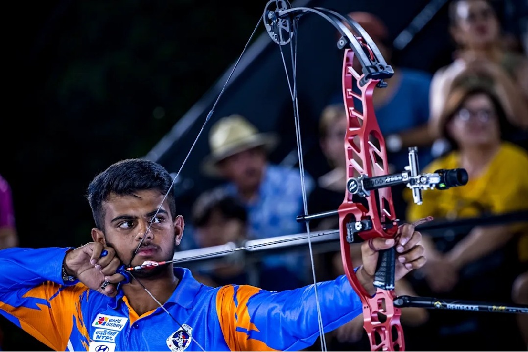 Asia Cup: Indian compound archers bag gold in men's, mixed team events; Deepika, Tarundeep in recurve finals