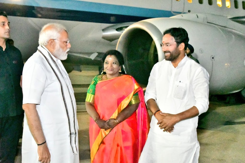 PM Modi arrives in Hyderabad, to dedicate Civil Aviation Research Organisation centre to nation