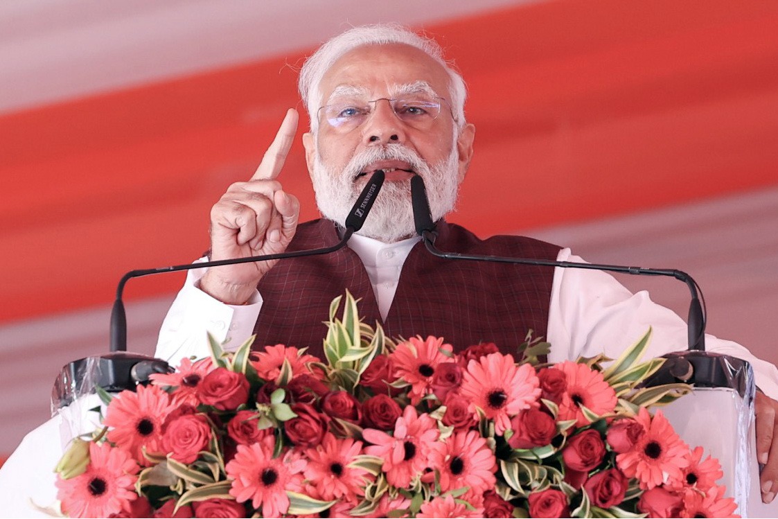 PM Modi to roll out rail projects worth Rs 85K crore, flag off 10 new Vande Bharat trains