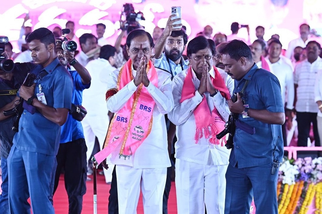 KCR slams Congress over poor governance in Telangana