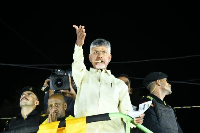 Chandrababu Naidu throws challenge at Jagan over unfulfilled promises