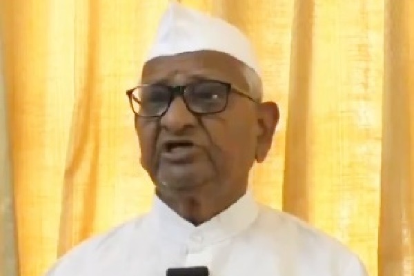 Anna Hazare: Deeply pained, but Arvind Kejriwal paying for his deeds