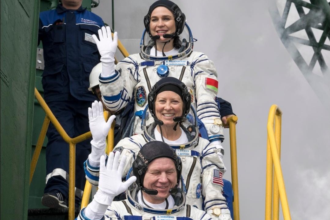 Russian Soyuz lifts off to space with 3 astronauts