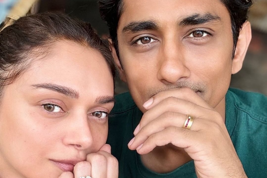 ‘E. N. G. A. G. E. D.’ - Aditi Rao Hydari confirms union with Siddharth