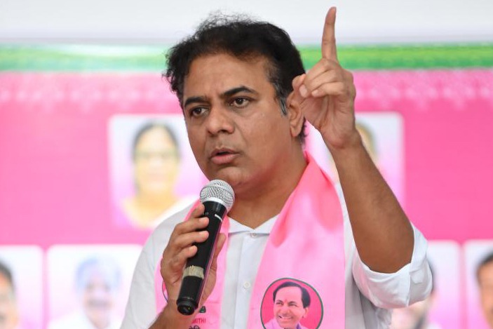 KTR booked for allegation that Telangana CM sent Rs 2,500 crore to high command