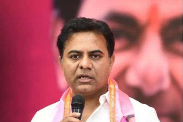 KTR sends legal notices to Minister Konda Surekha, two Congress leaders