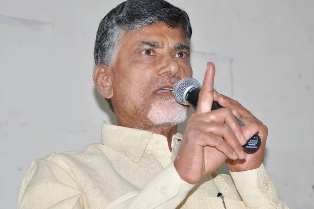 Chandrababu Naidu Reminisces 'Prajalato Mukhyamantri' Days with Shantiswaroop