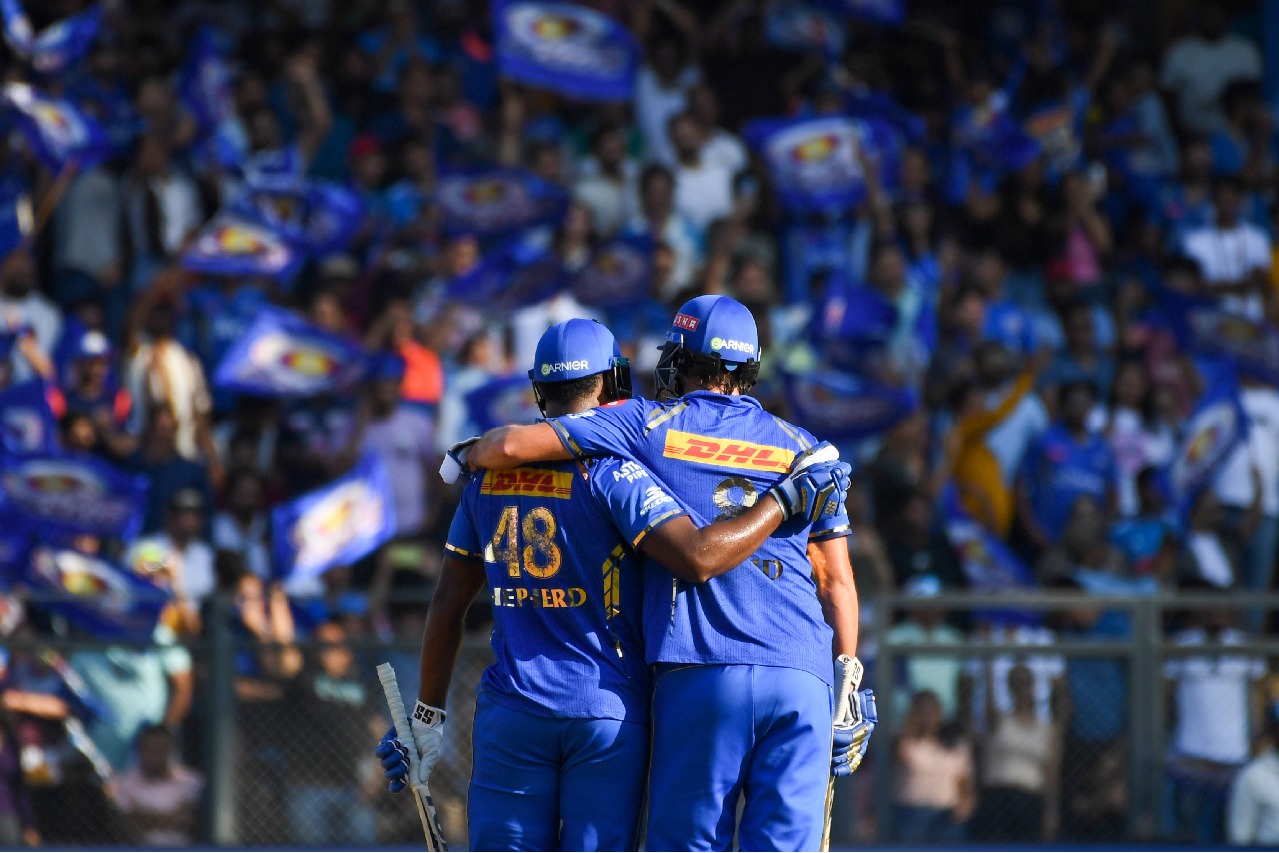 IPL 2024: Shepherd blasts 10-ball 39* as Mumbai Indians post 234/5 against Delhi Capitals