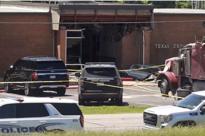 1 killed, 13 injured after semitrailer rams into public safety office in Texas