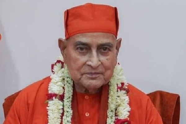 Swami Gautamanada takes over as 17th President of Ramakrishna Mission