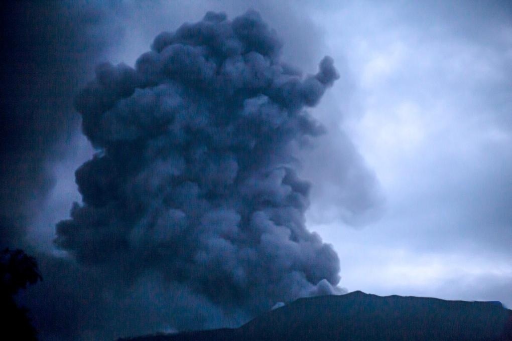 Indonesia's Mount Ruang erupts again, evacuation ordered