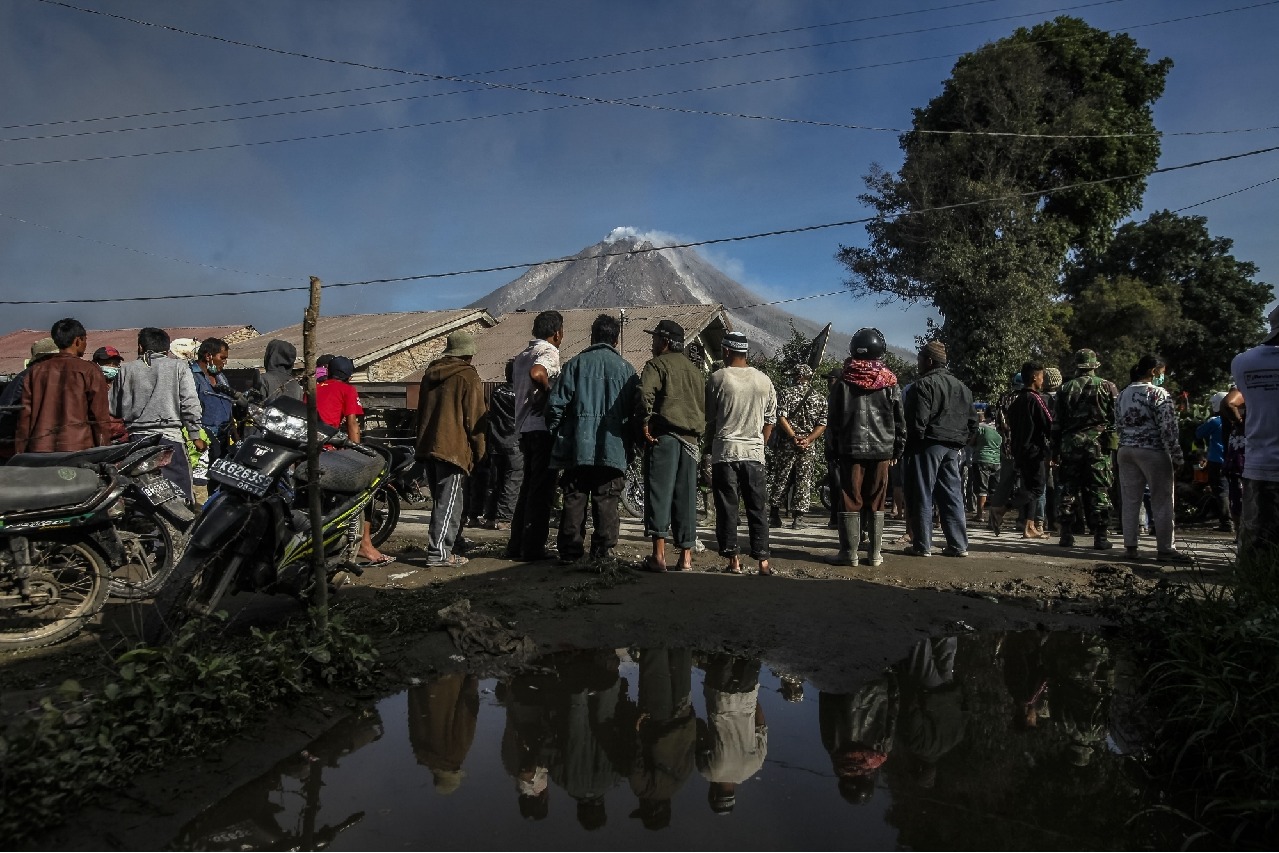 Thousands evacuated as volcanic eruptions wreak havoc in Indonesia